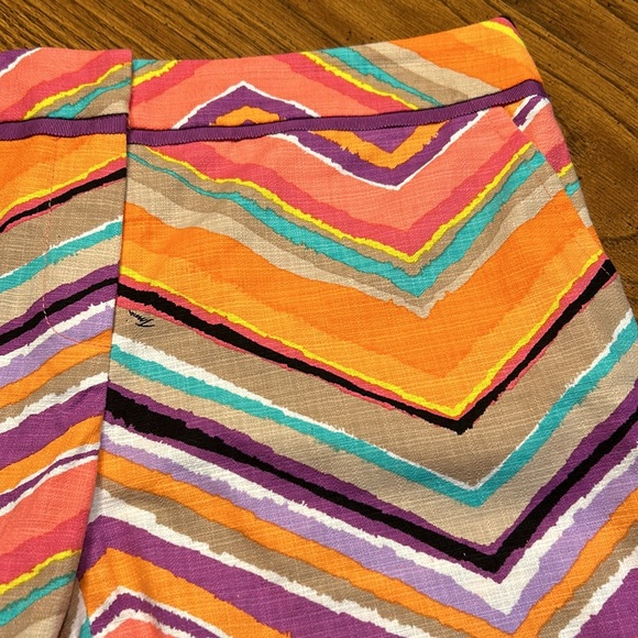 Trina Turk Corbin 2 Multicolor Chevron Short - Picture 5 of 10